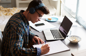 Curso Poliedro oferece modalidades virtuais