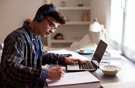 7 playlists incríveis de músicas para estudar